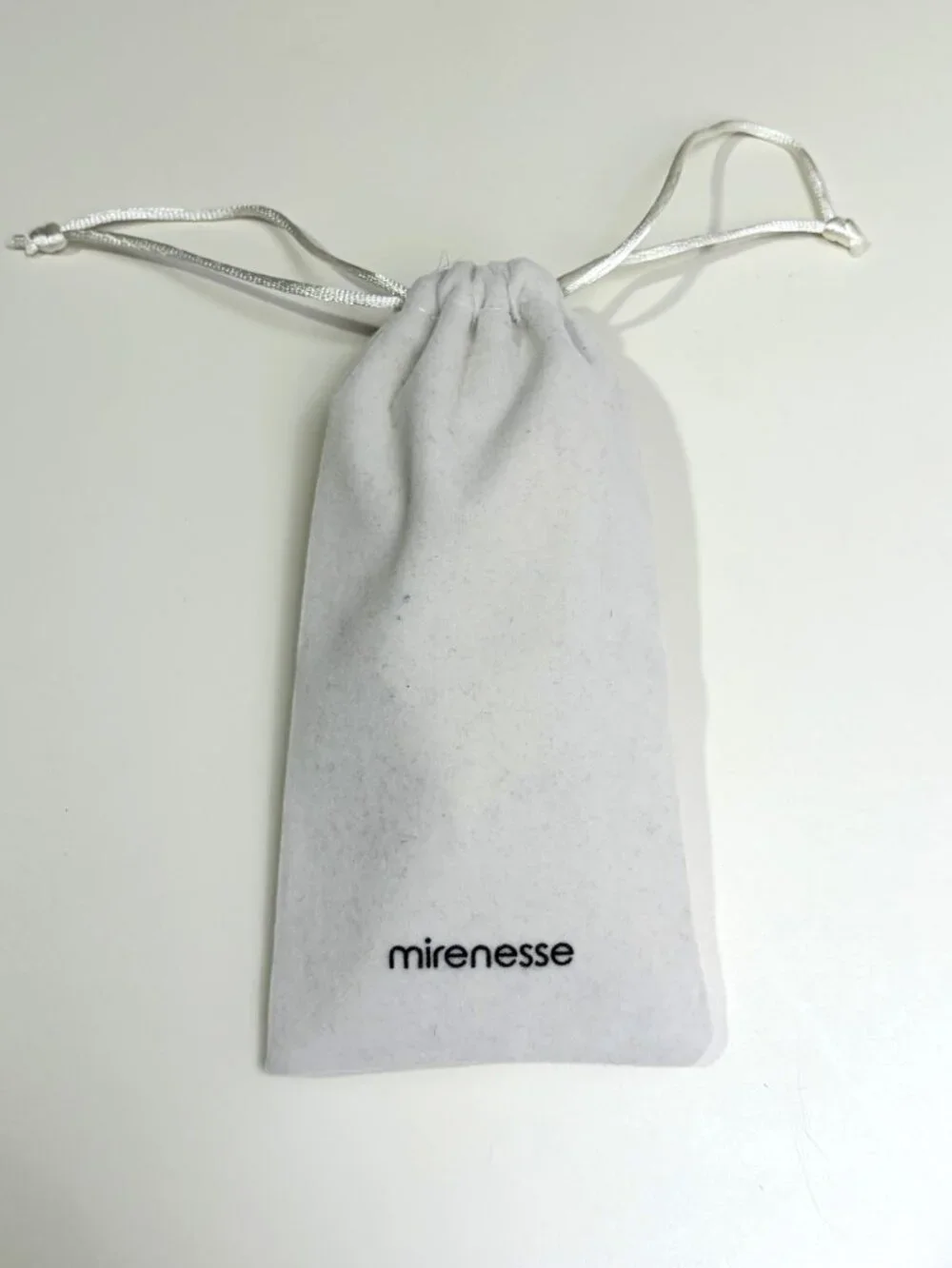 NWOT Mirenesse MegaCurl Heated Eyelash Curler Rechargeable Gold